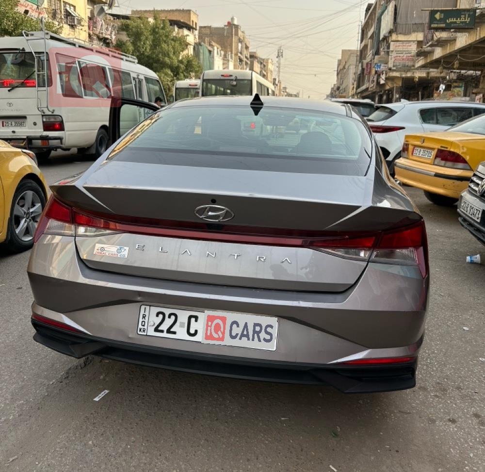 هیۆندای ئەلەنترا